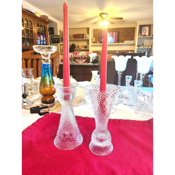 AVON PRESSED GLASS REVERSIBLE CANDLE STICKS 1979 FARMHOUSE - Picture 2 of 3